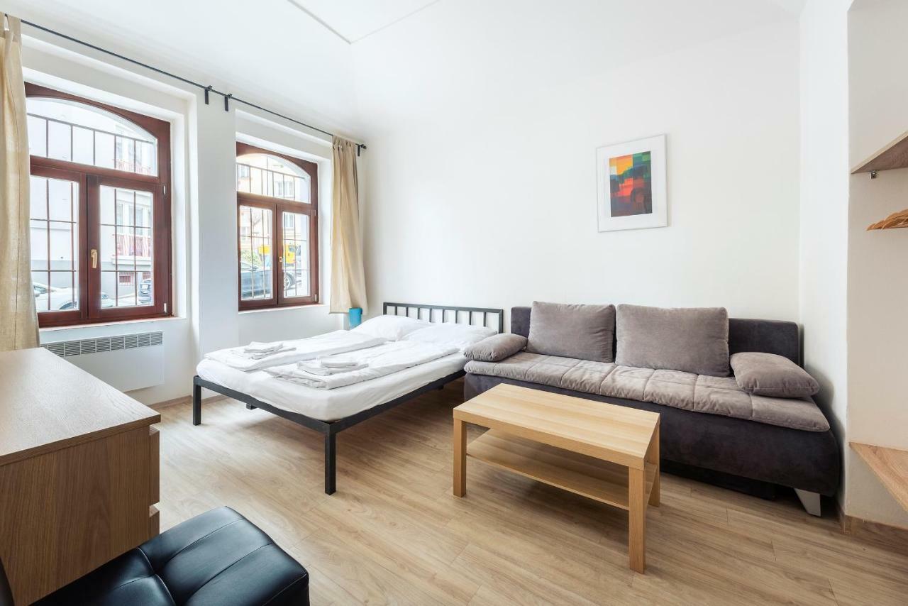 Family Apartments Praha 6 Ngoại thất bức ảnh