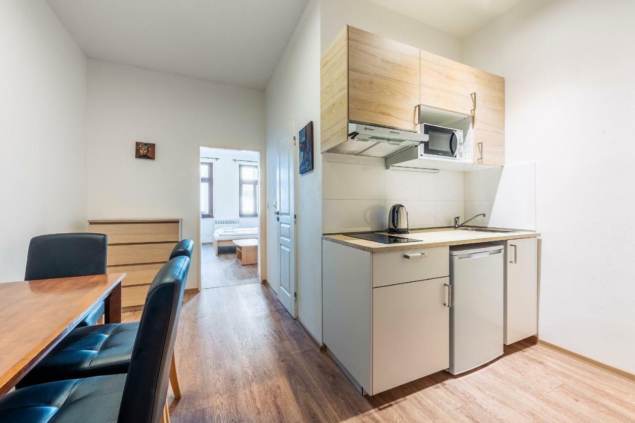 Family Apartments Praha 6 Ngoại thất bức ảnh