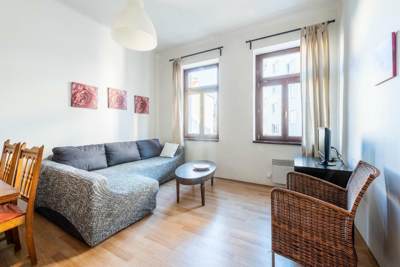 Family Apartments Praha 6 Ngoại thất bức ảnh