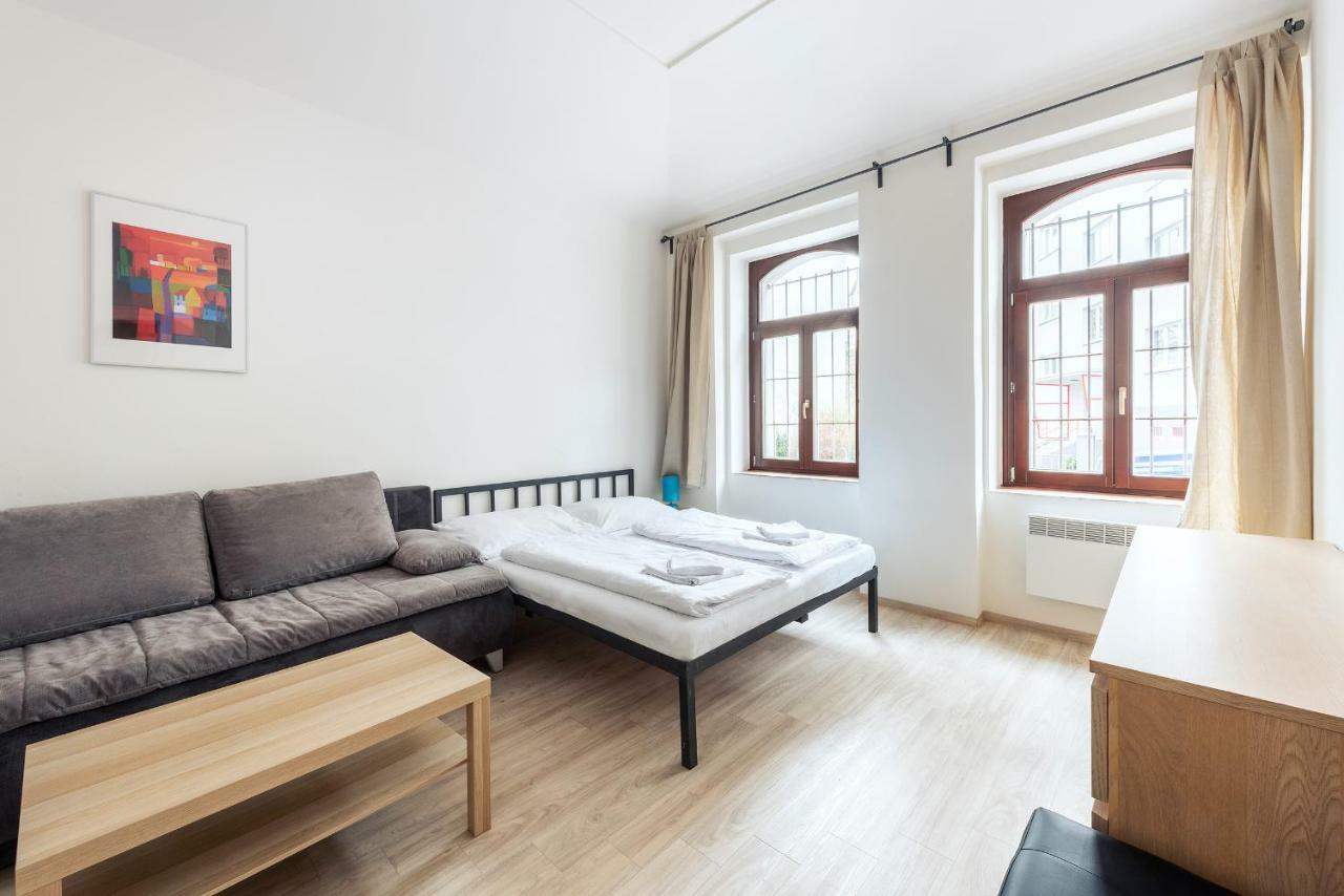 Family Apartments Praha 6 Ngoại thất bức ảnh