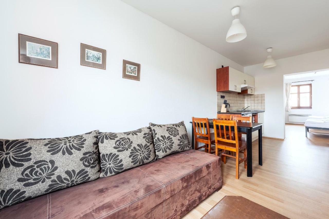 Family Apartments Praha 6 Ngoại thất bức ảnh