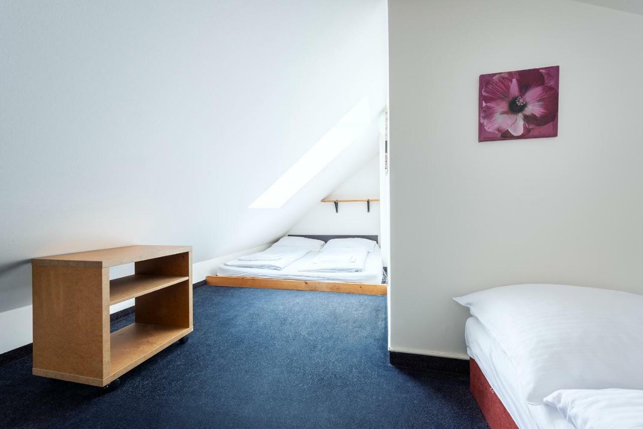 Family Apartments Praha 6 Ngoại thất bức ảnh